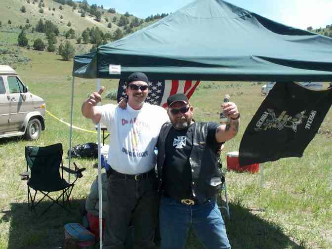 Kevin_and_Beamer_ready_to_rock_fossil_2003.JPG